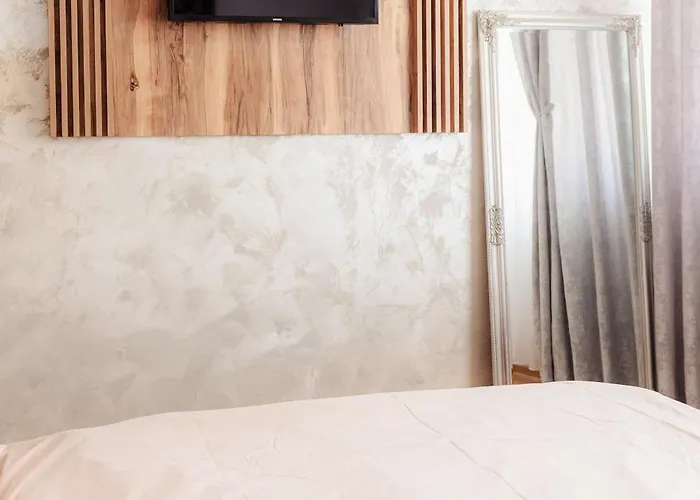 Azur By Adryana *